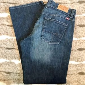 (SOLD) Lucky Brand Jeans Dark Wash Distressed Fade Sz 10